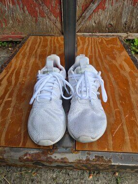 Adidas Women’s White Knit Lace‑Up Running Shoes – Size 8